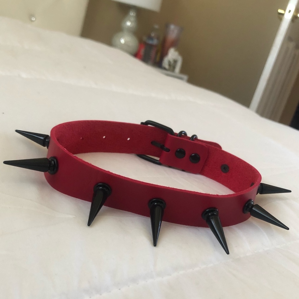 DOLLS KILL STUDDED CHOKER💋🔥 - Picture 3 of 9